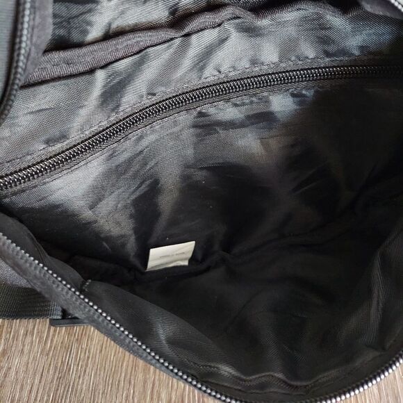 MAXTOP Black Fanny Pack Waist Bag - Picture 4 of 6